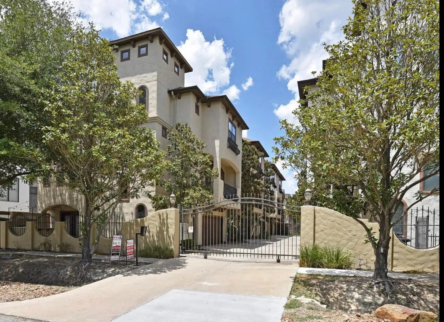 3 bed, 3.5 bath, 2660 sqft, $3,500 — Photo 3