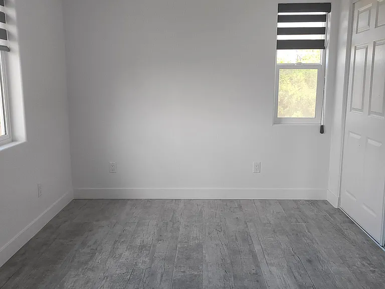 668 Del Mar Ave — Photo 12
