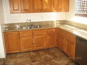 3rd image of 323 S Citrus Ave