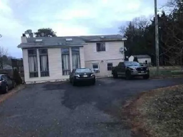 444 W California Ave, Absecon, NJ 08201