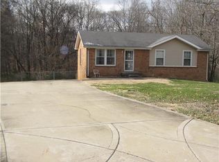 312 Edmondson Ferry Rd, Clarksville, TN 37040
