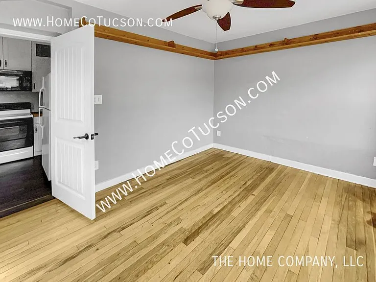 1401 N Camilla Blvd — Photo 28