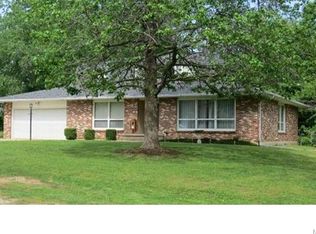 212 S King St, Lebanon, MO 65536