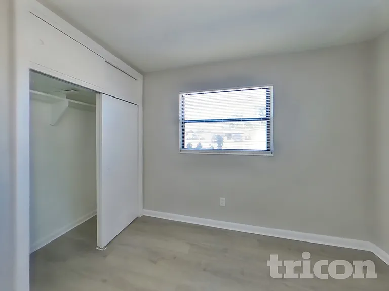 1122 Ibsen Ave — Photo 14