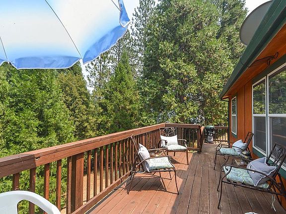 5th image of 27720 Susan Ln