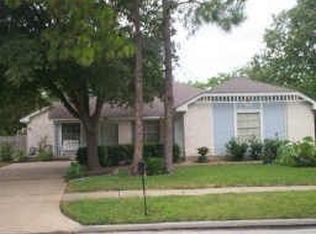 15618 Pebble Lake Dr, Houston, TX 77095