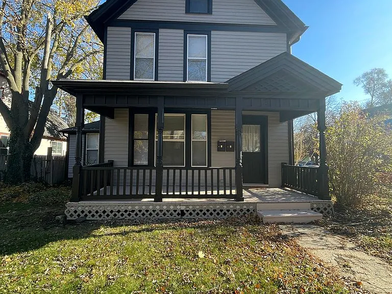 516 N Adams St — Photo 1