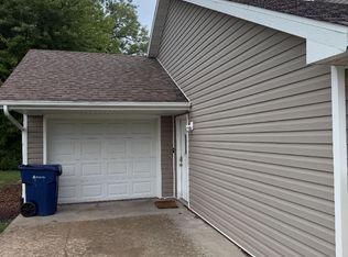 175 Rief Ct APT D, Holts Summit, MO 65043