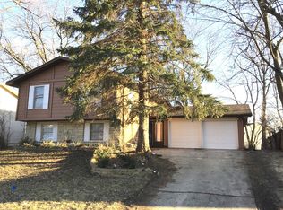 565 Cumberland Ln, Bolingbrook, IL