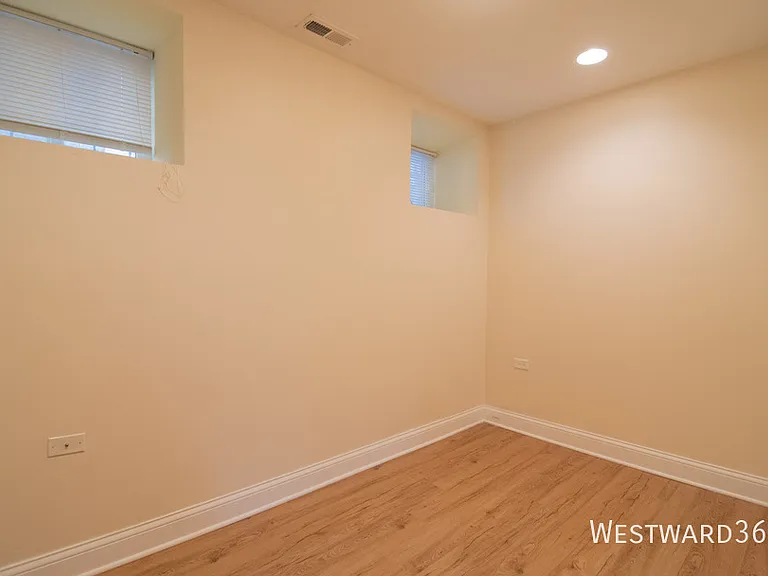 1546 N Mohawk St #1 — Photo 16