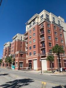 150 Bee St APT 305, Charleston, SC, 29401