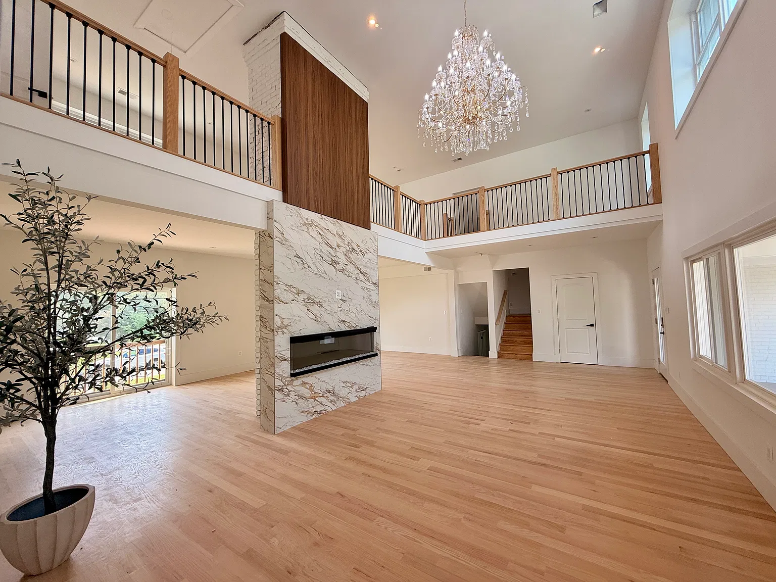 3237 Sleepy Hollow Rd — Photo 4