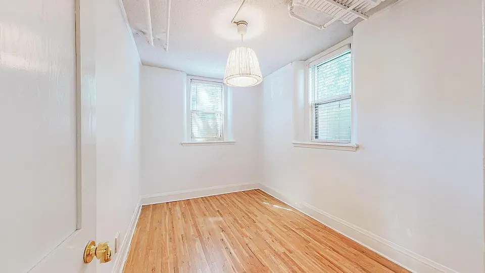 2 bed, 800 sqft, $2,195 — Photo 2