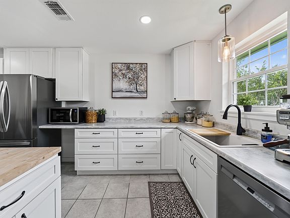 5th image of 6521 Collard Ct