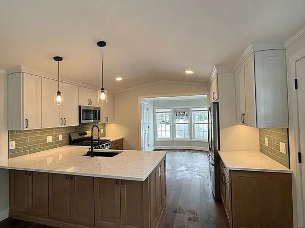 48 Ruffian Way, Howell, NJ 07731