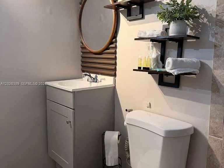 7904 West Dr #411 — Photo 12