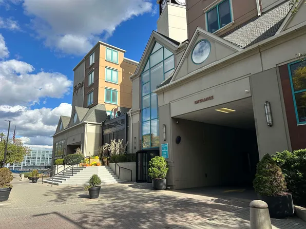 600 Harbor Boulevard image 25 of 32