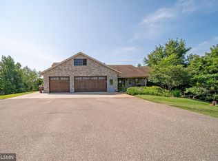 10826 280th St E, Cannon Falls, MN 55009