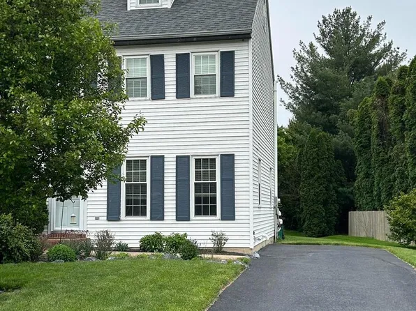 211 Springville Rd, Mount Joy, PA 17552