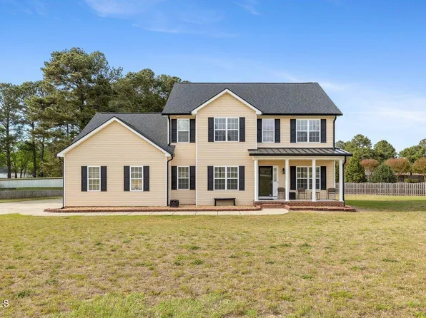200 Mamie Ferguson Dr, Lillington, NC 27546