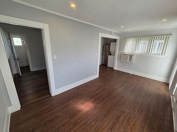 2nd image of 520 N 1st Ave APT B
