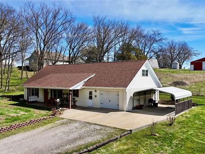 61 Old School Rd, Perryville, MO, 63775