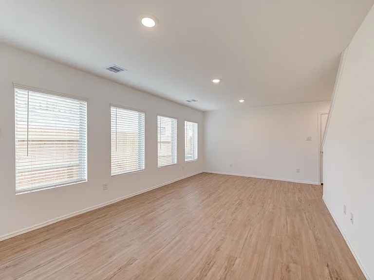 26738 Paloma Blanca Dr — Photo 12
