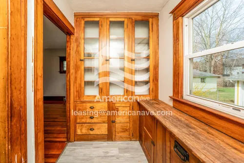 216 Earl St Photo 1