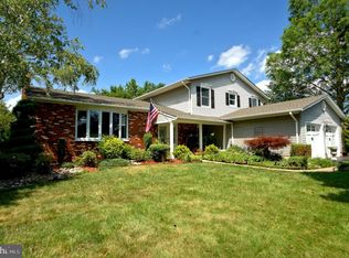 28 Peter Rafferty Dr, Hamilton, NJ 08690