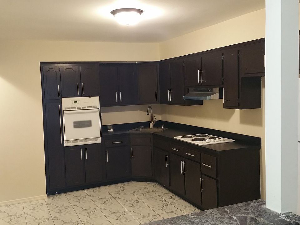 1st image of 14048 34th Ave #1