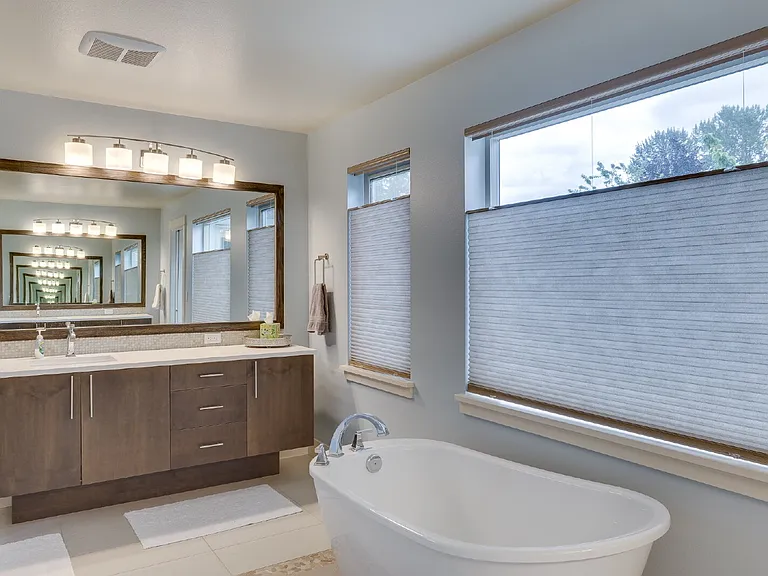 12127 NE 106th Pl — Photo 15