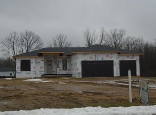 107 Stonegate Dr, Battle Creek, MI 49015