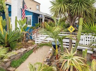 210 10th St, Huntington Beach, CA 92648