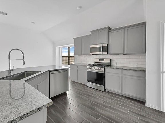 5th image of 7502 Monarch Forest Ln
