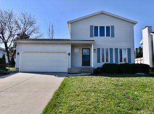 2601 Slayton Dr, Bloomington, IL