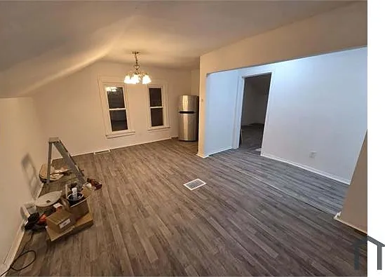 1702 Buchanan Ave SW — Photo 5