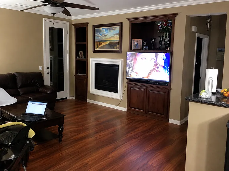6 Colonial Way #61 — Photo 4