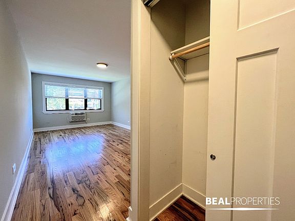 2nd image of 696 Elm Pl APT 200