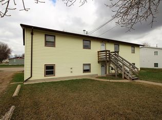 2115 2nd Ave SW APT 3, Minot, ND 58701