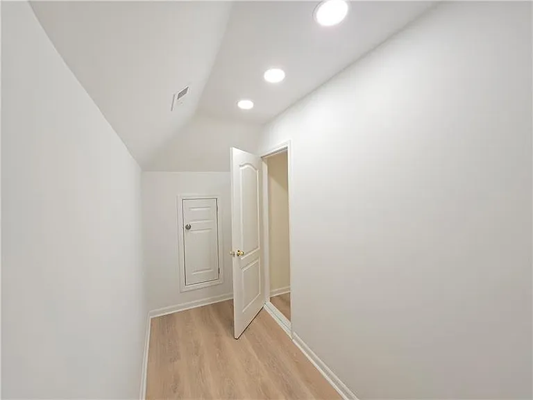 12592 Waterside Dr — Photo 24