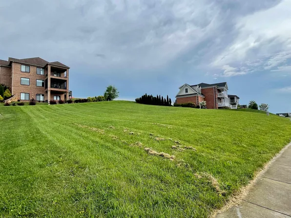 610 Kelly Ln, Blacksburg, VA 24060