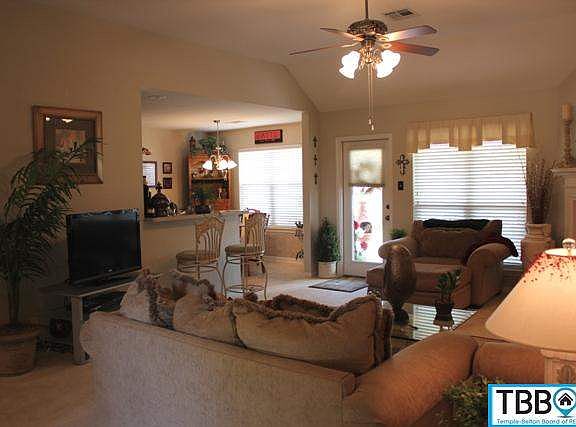 4th image of 5209 Waterford Dr