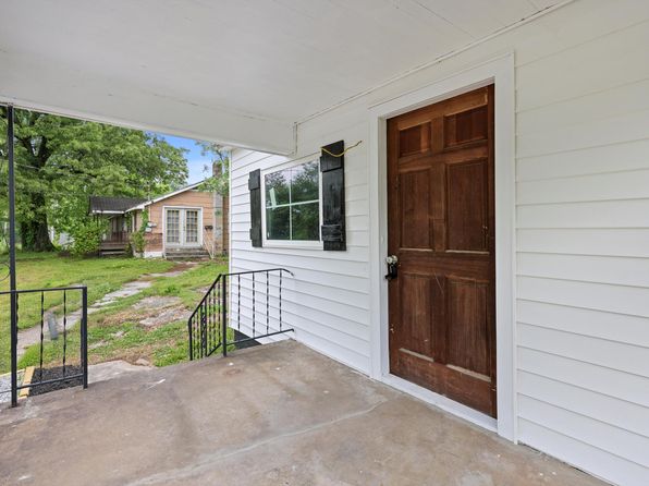 887 Kinsey St, Rossville, GA 30741