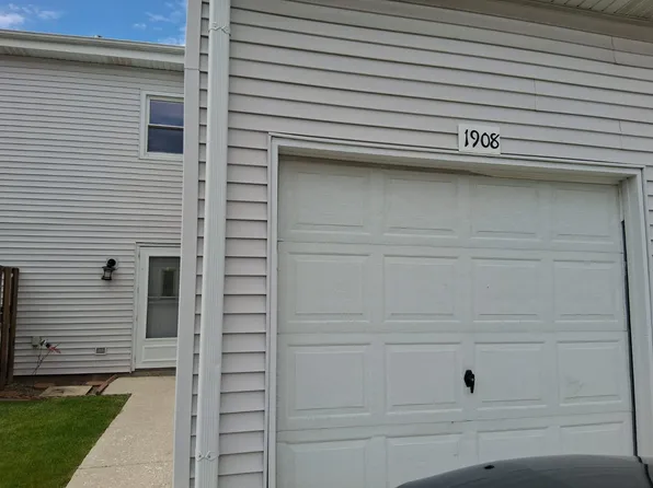 1908 N Alpine Dr, Glendale Heights, IL 60139
