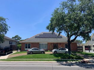 1431 Robert E Lee Blvd, New Orleans, LA 70122