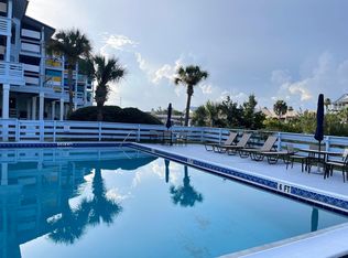35 Harbour Point Dr, Crawfordville, FL 32327