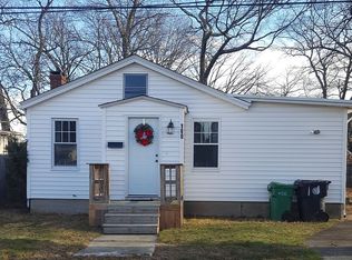 160 James St, Warwick, RI 02886