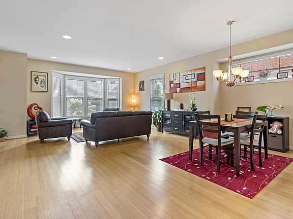 5th image of 3332 Marburg Square Ln