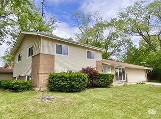 332 Gentry St, Park Forest, IL 60466