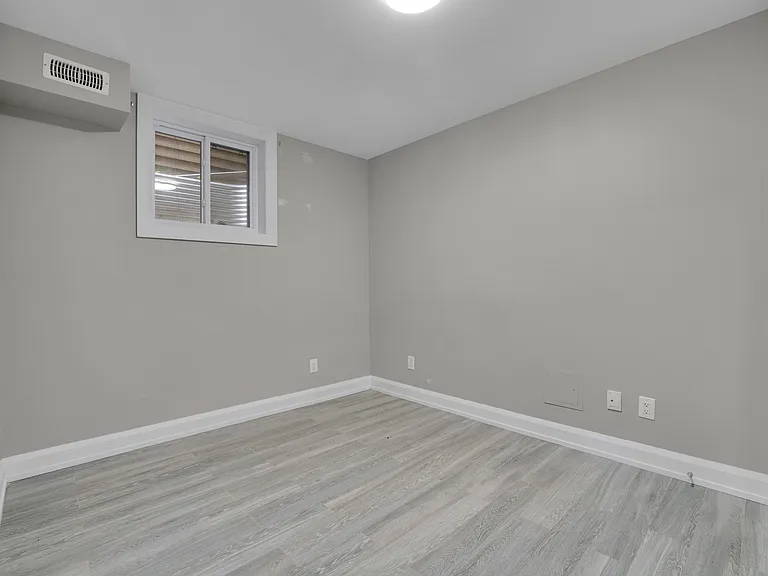 59 Russell Ave #4 — Photo 17